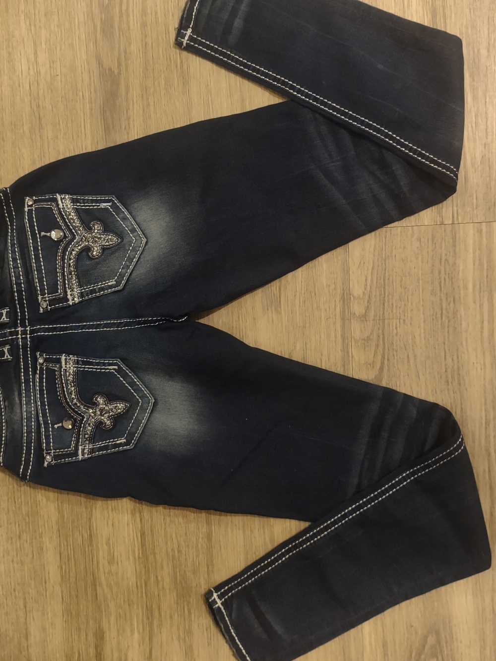 Rock Revival Women’s Dark Blue Skinny Jeans with Embroidered Pockets